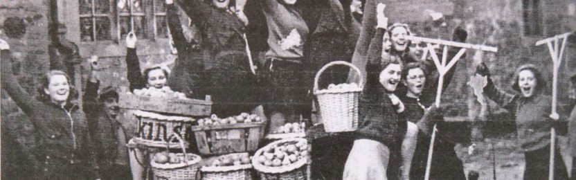 1939 students with harvest